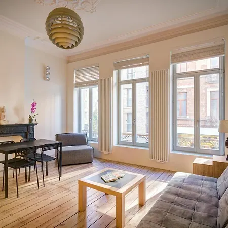The Greenplace Lodge. In Heart Of Antwerp. *